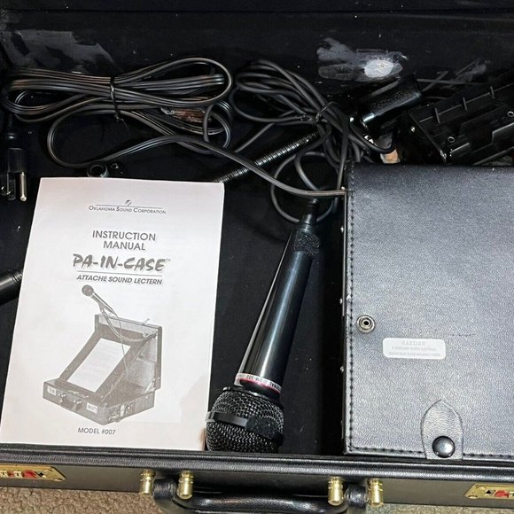 100% Working 18” X 13” Oklahoma Sound PA-In-Case Attache Case W/ Microphone ++++ - Picture 8 of 9